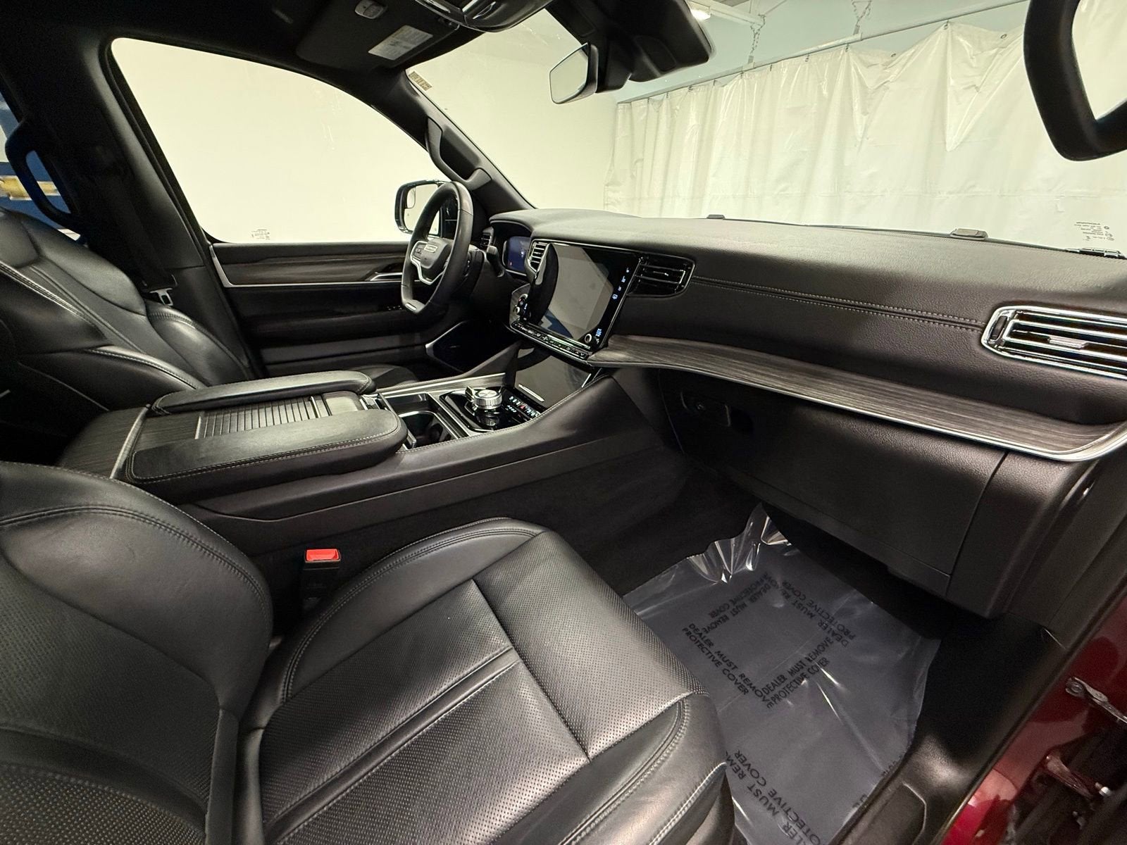 2024 Jeep Wagoneer L Series II