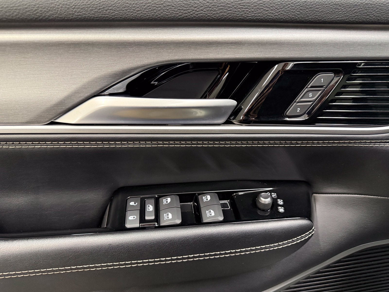 2025 Jeep Wagoneer Series II