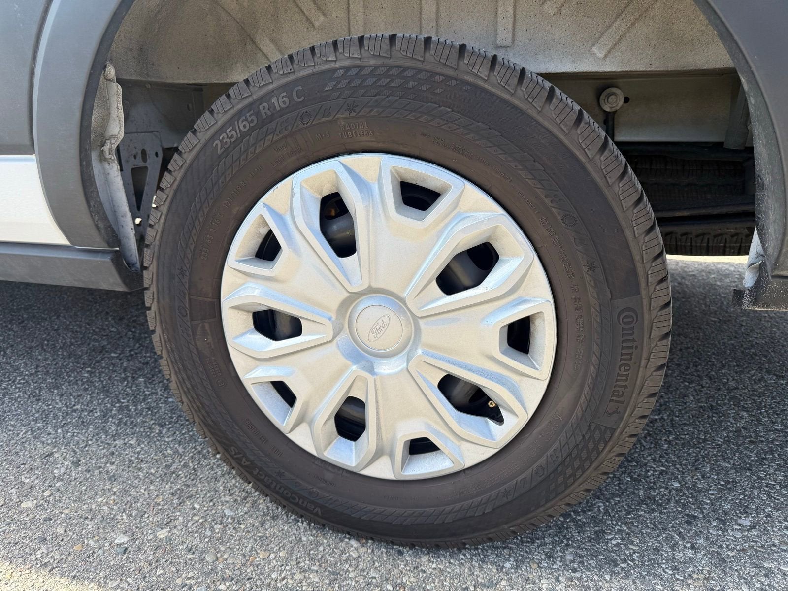 2025 Ford Transit Passenger Wagon XL