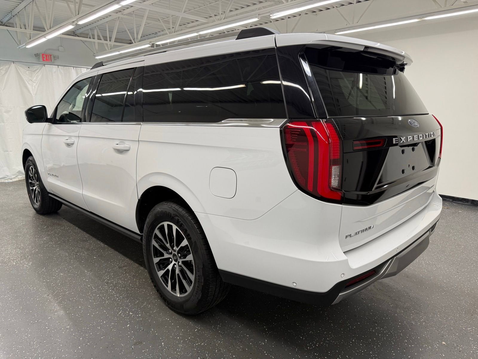 2025 Ford Expedition Max Platinum