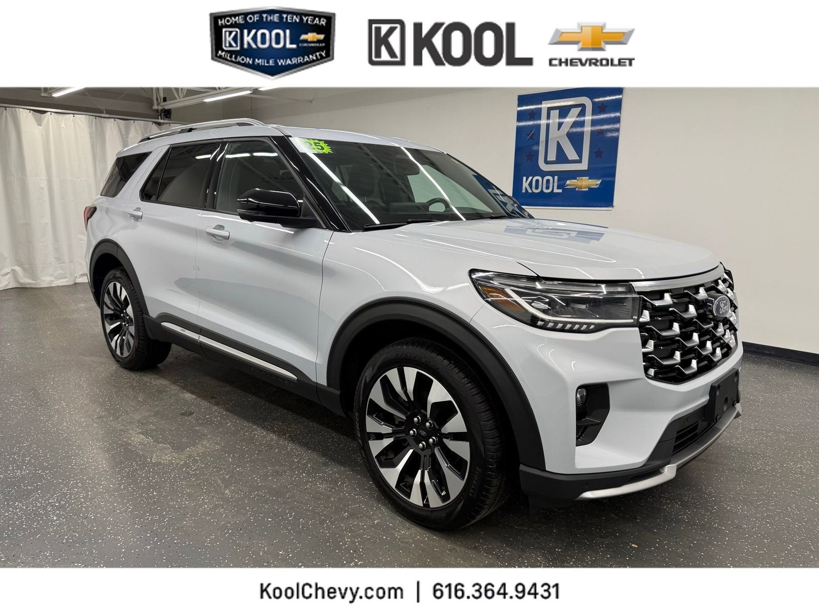 2025 Ford Explorer Platinum