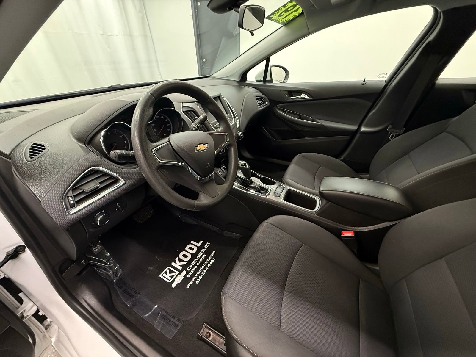 2019 Chevrolet Cruze LS