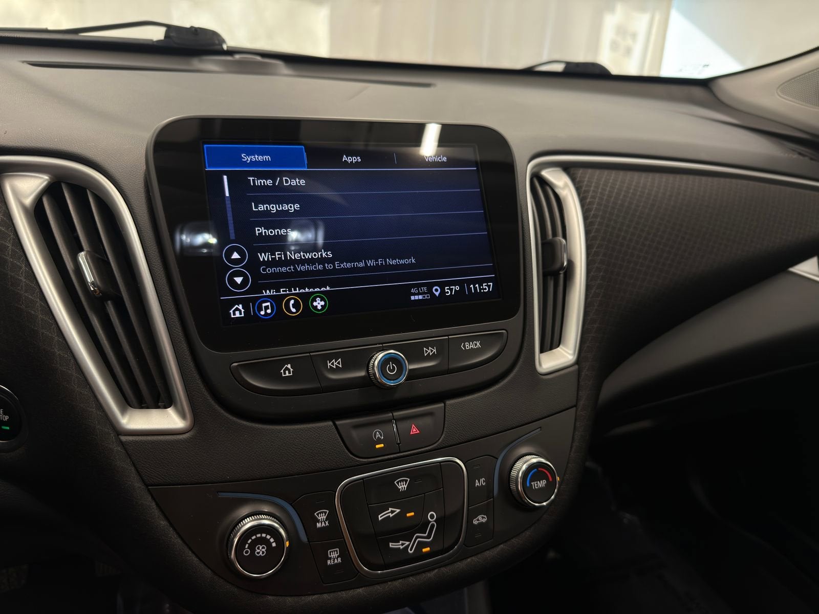 2022 Chevrolet Malibu LS