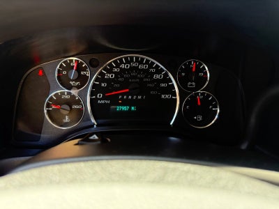 2025 Chevrolet Express Passenger 1LT