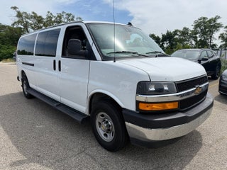 2025 Chevrolet Express Passenger 1LT