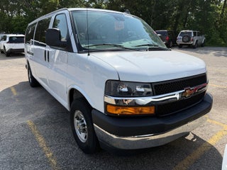 2024 Chevrolet Express Passenger 3500 1LT
