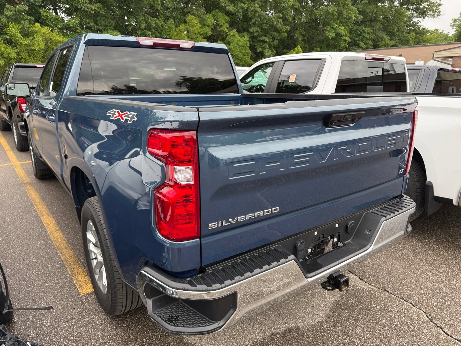 2024 Chevrolet Silverado 1500 LT (2FL)