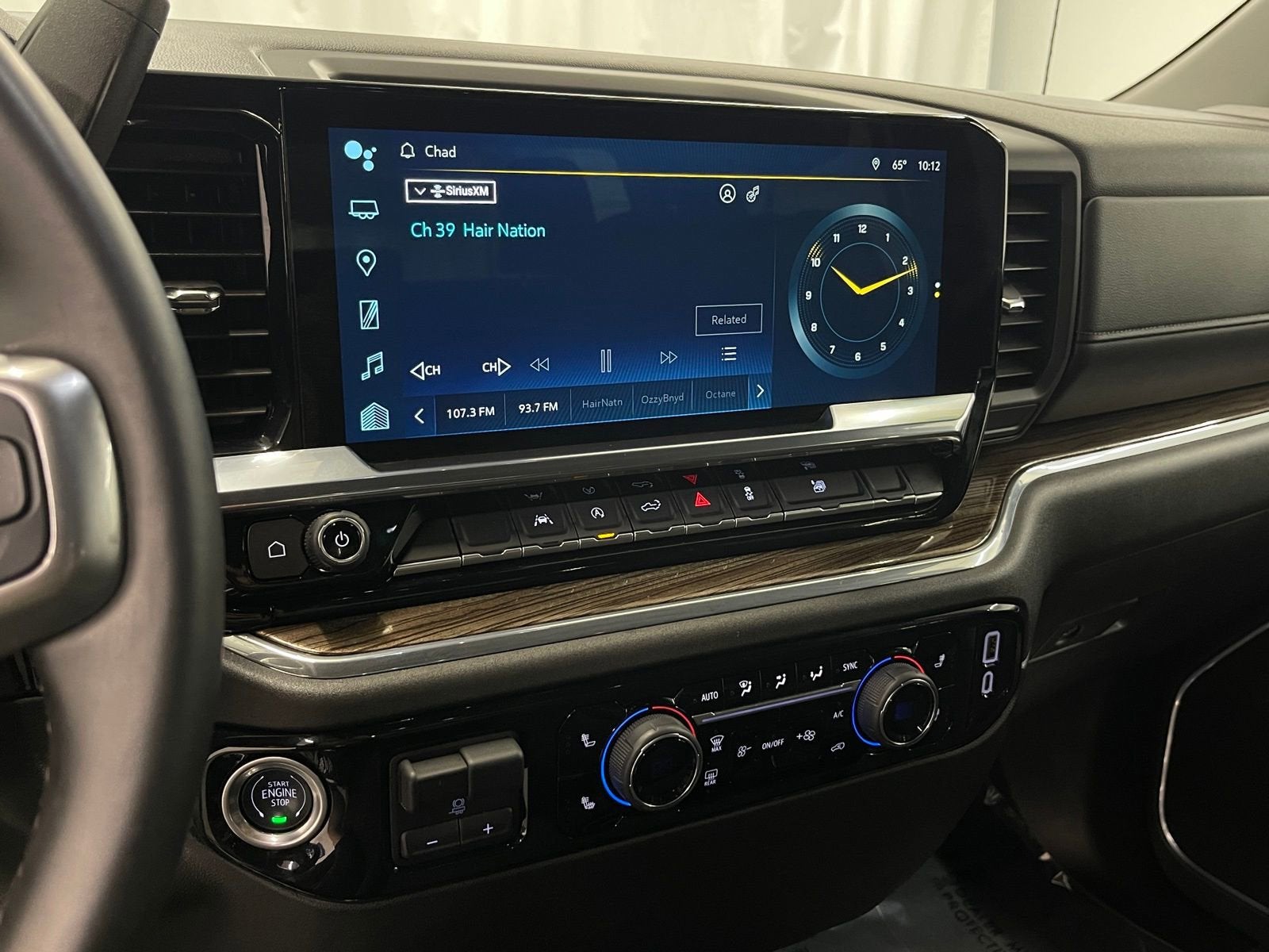 2025 Chevrolet Silverado 1500 LT (2FL)