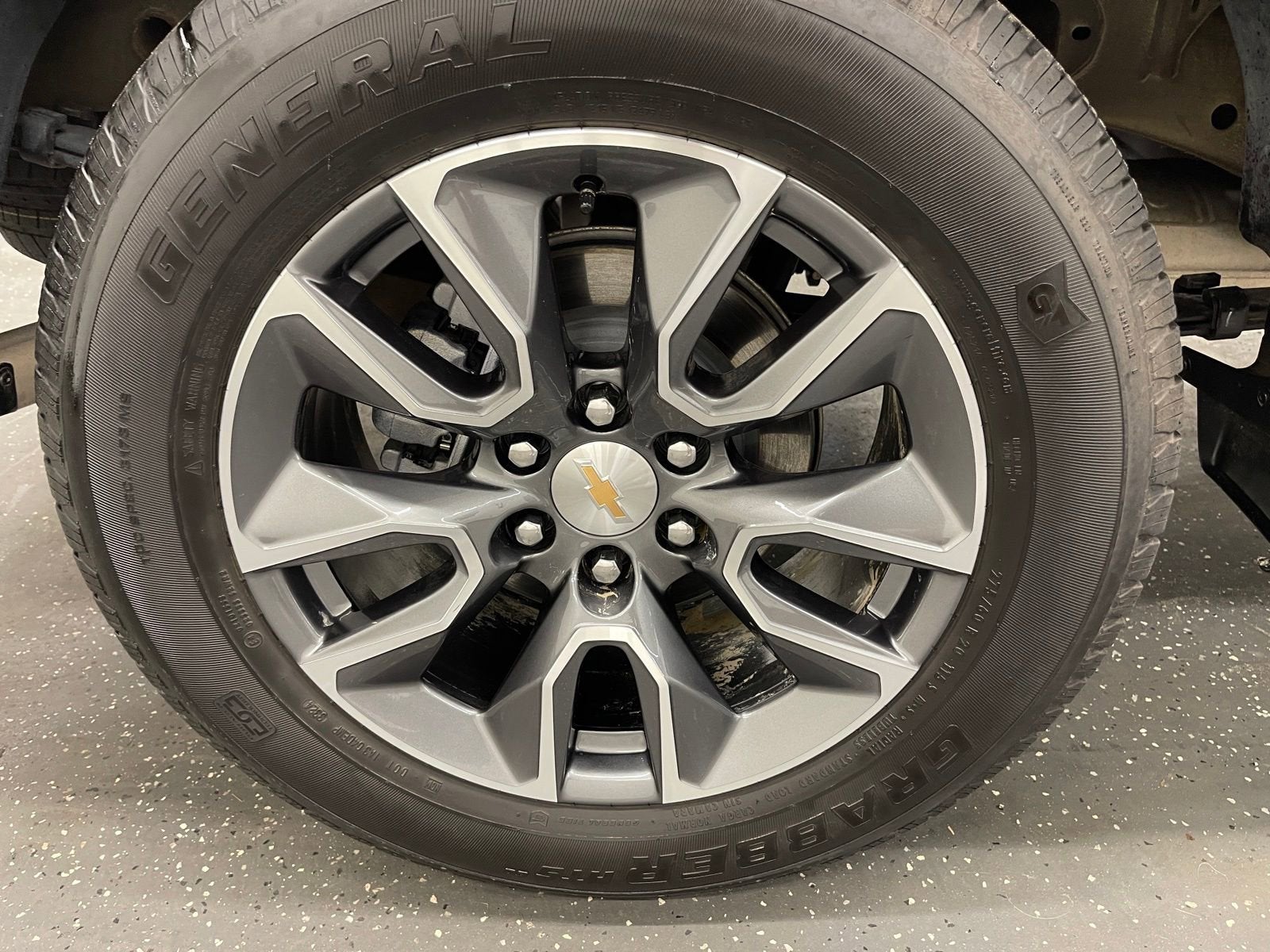 2025 Chevrolet Silverado 1500 LT (2FL)