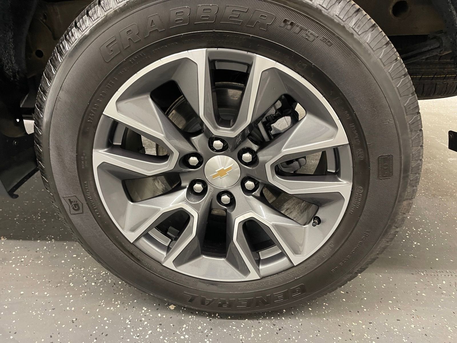 2025 Chevrolet Silverado 1500 LT (2FL)