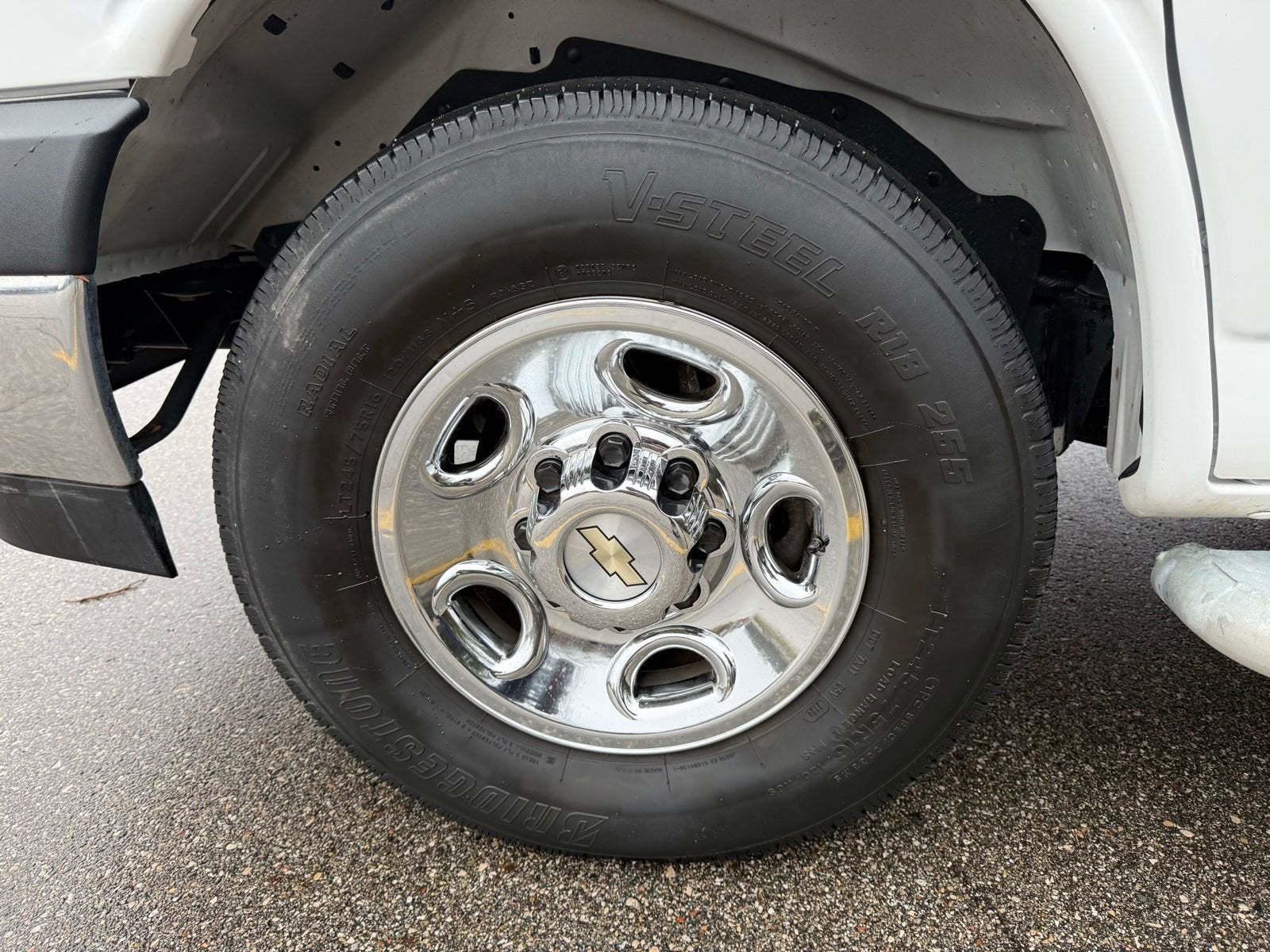 2024 Chevrolet Express Cargo 2500 WT