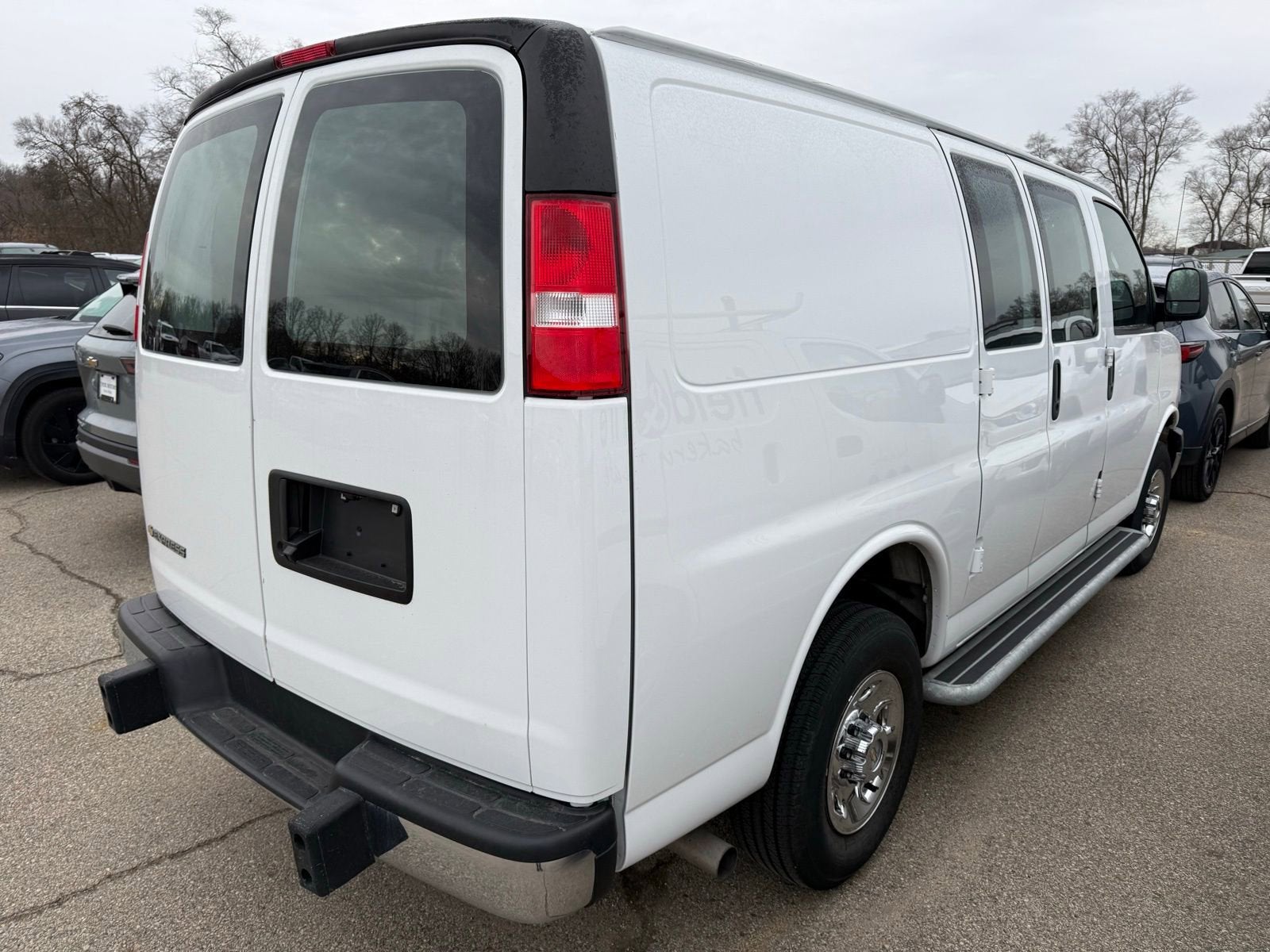 2024 Chevrolet Express Cargo 2500 WT