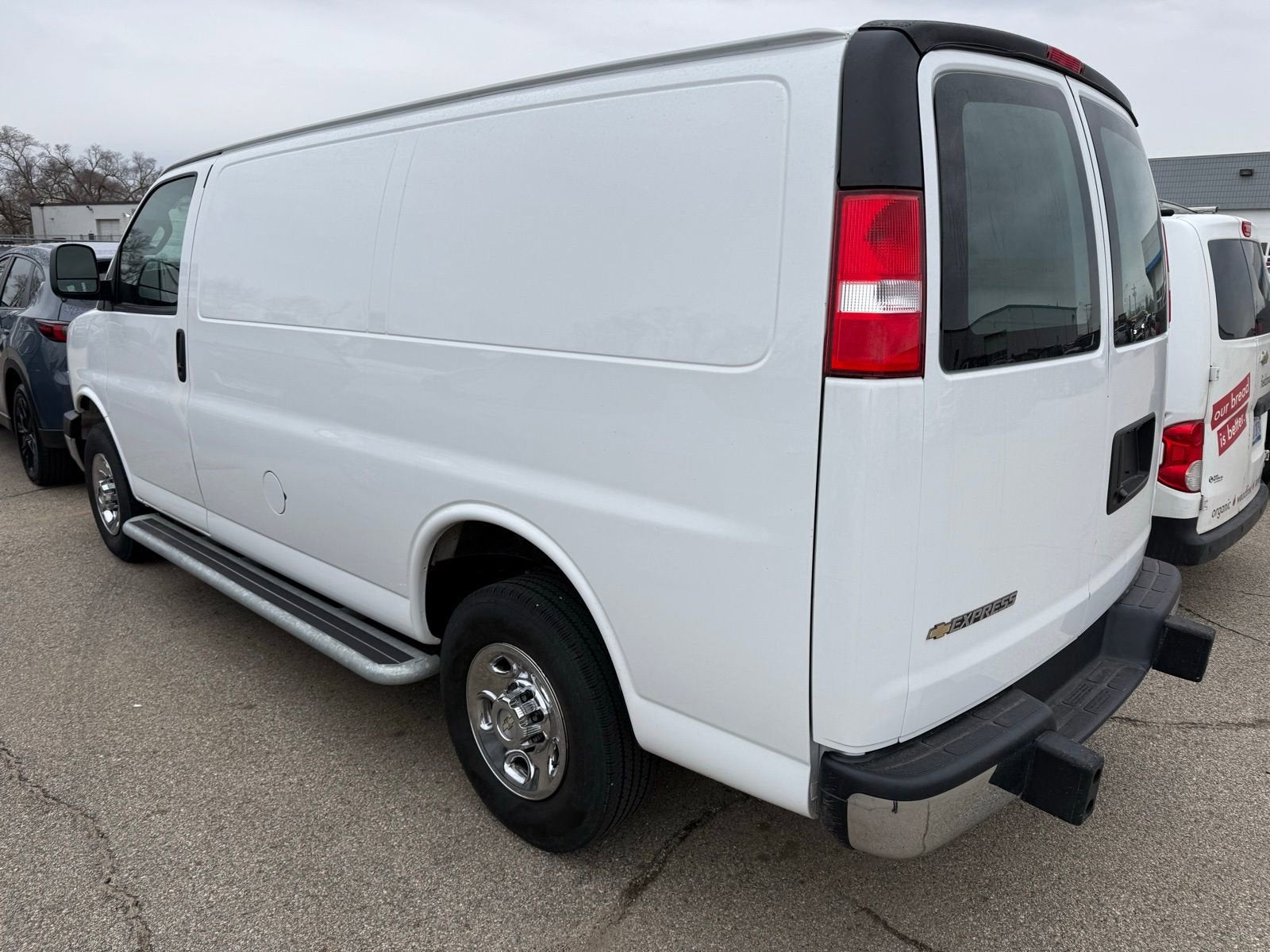 2024 Chevrolet Express Cargo 2500 WT