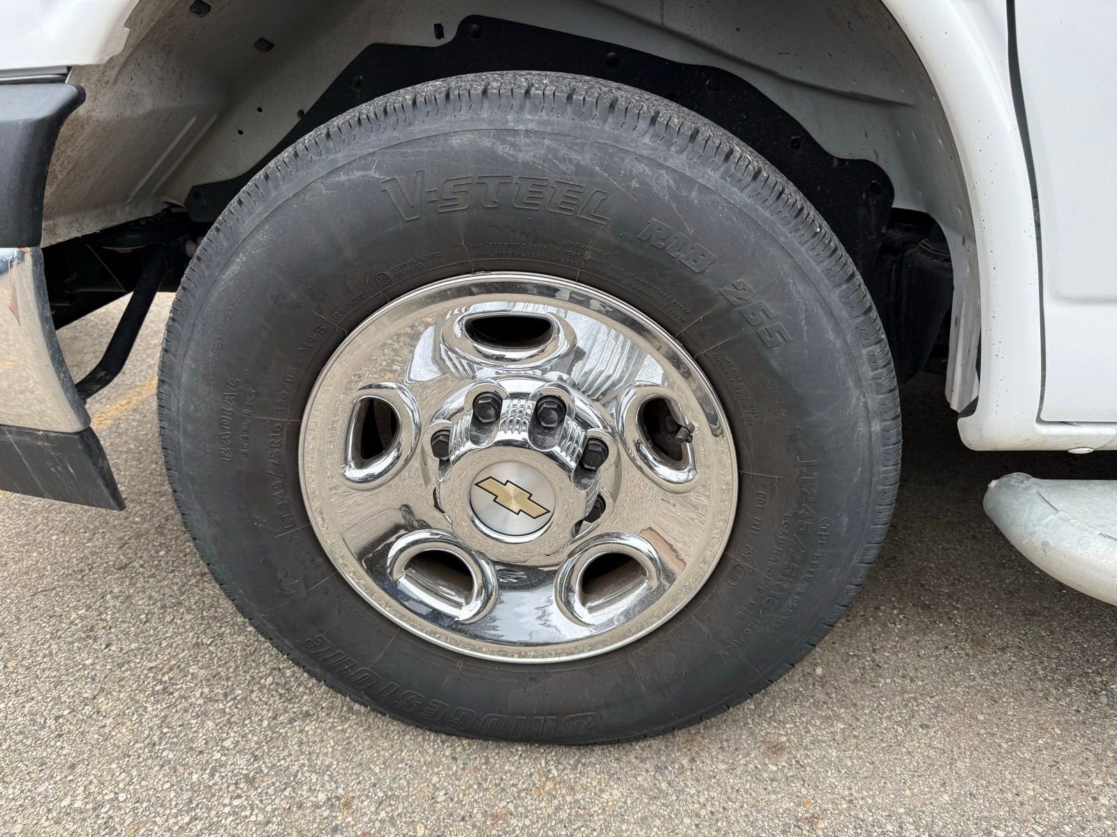 2024 Chevrolet Express Cargo 2500 WT