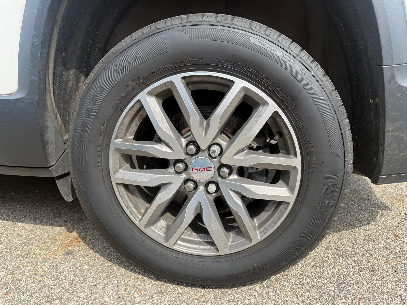 2017 GMC Acadia SLE