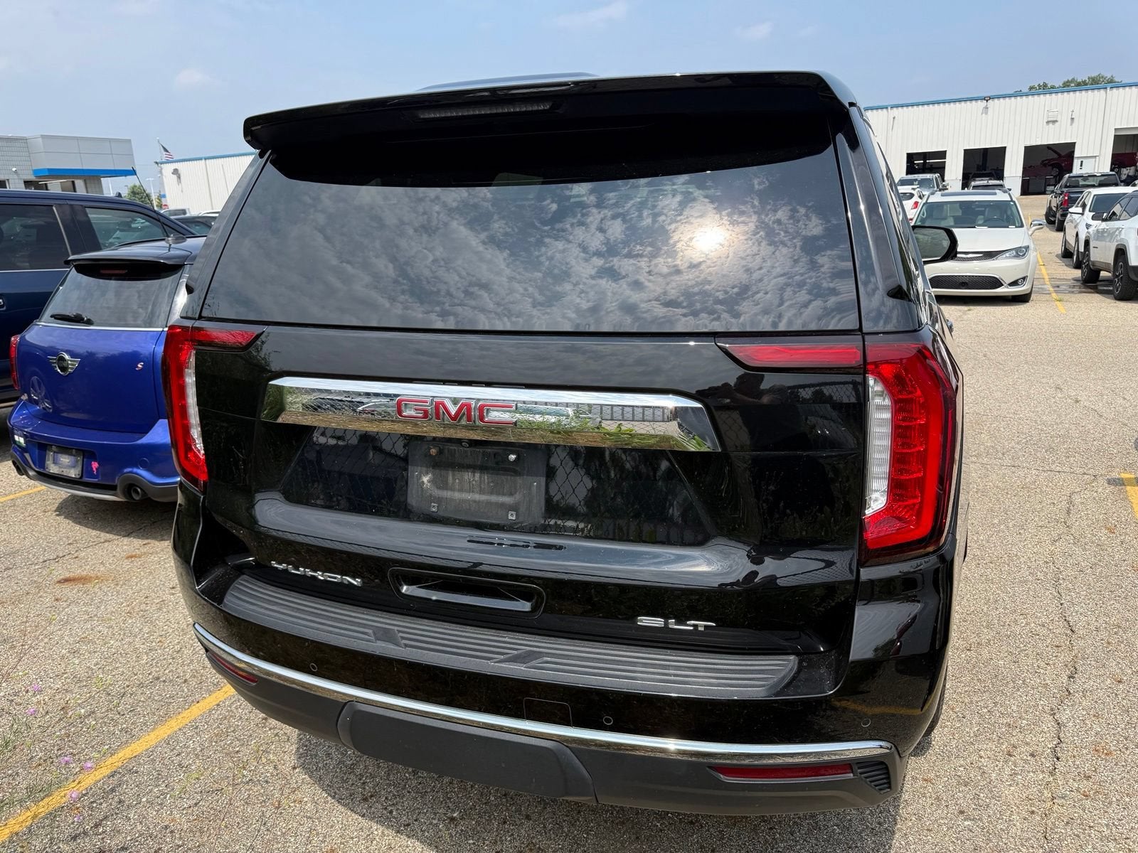 2021 GMC Yukon SLT