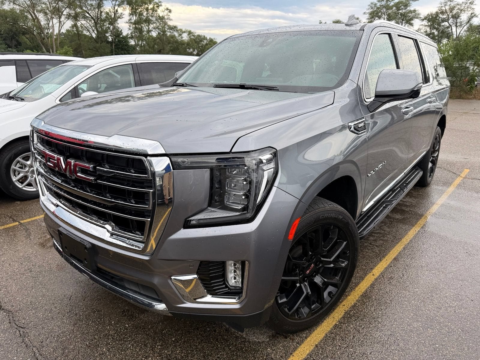 2022 GMC Yukon XL SLT