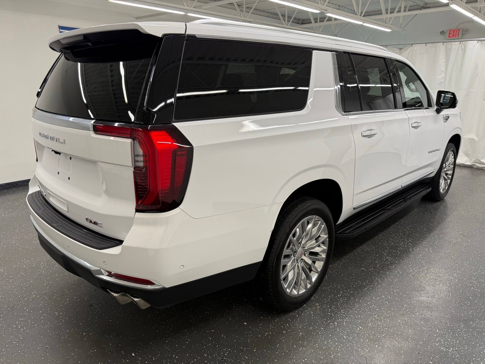 2025 GMC Yukon XL Denali