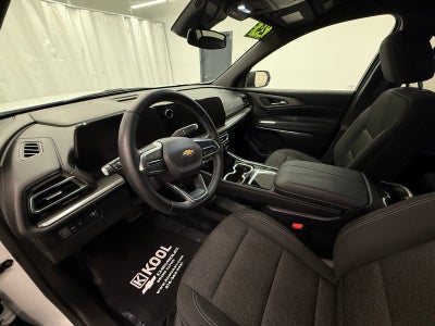 2024 Chevrolet Traverse LS