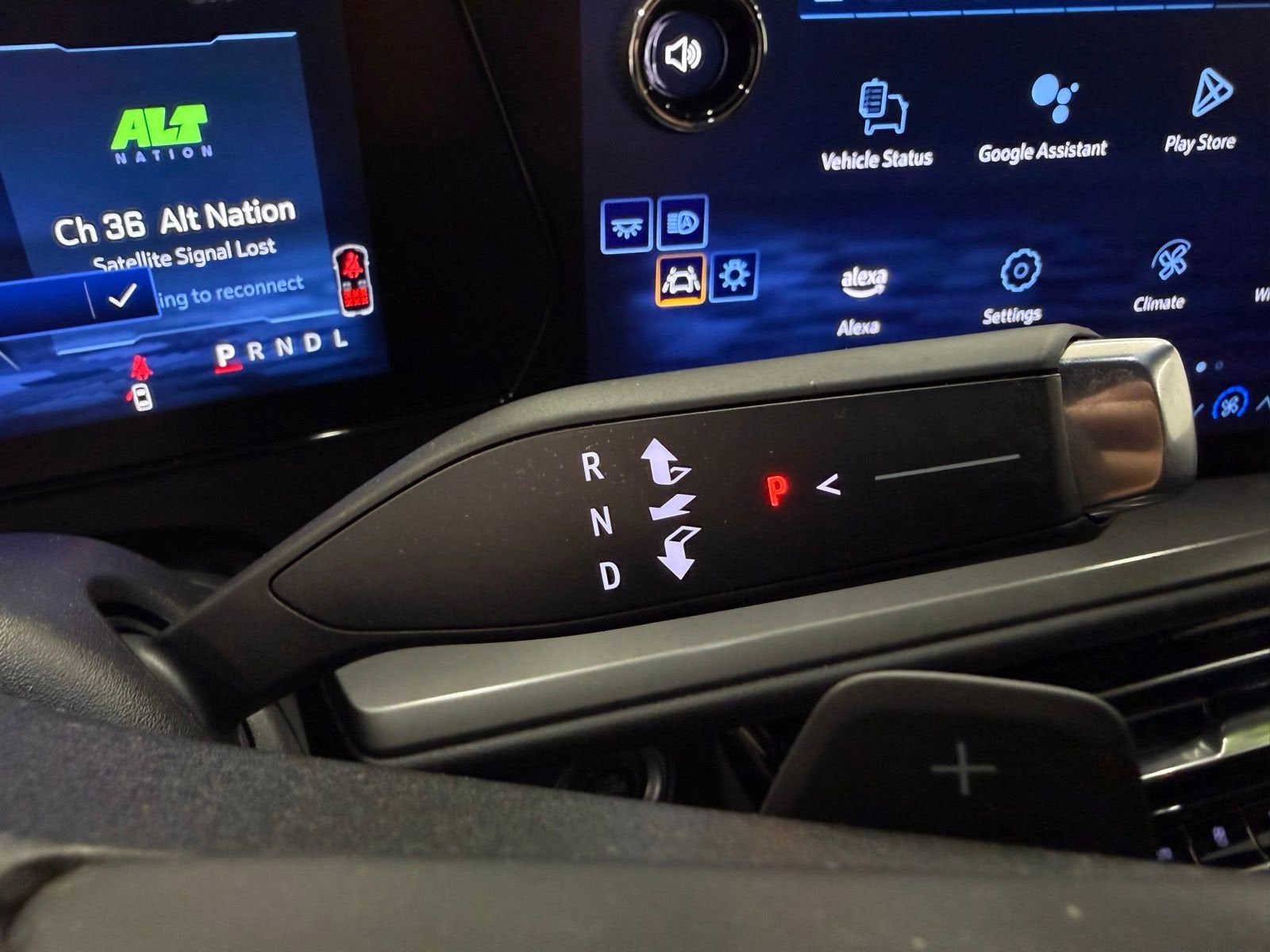 2024 Chevrolet Traverse LS