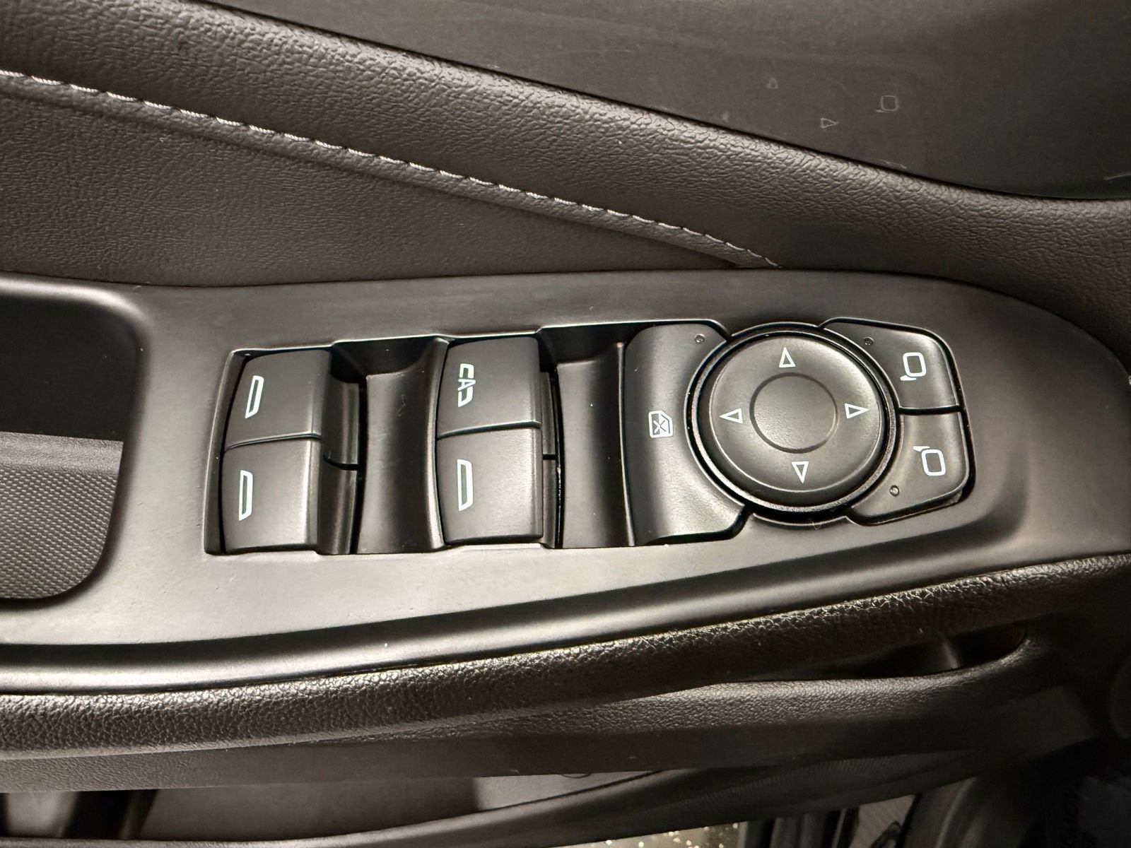 2024 Chevrolet Traverse Limited LT Cloth
