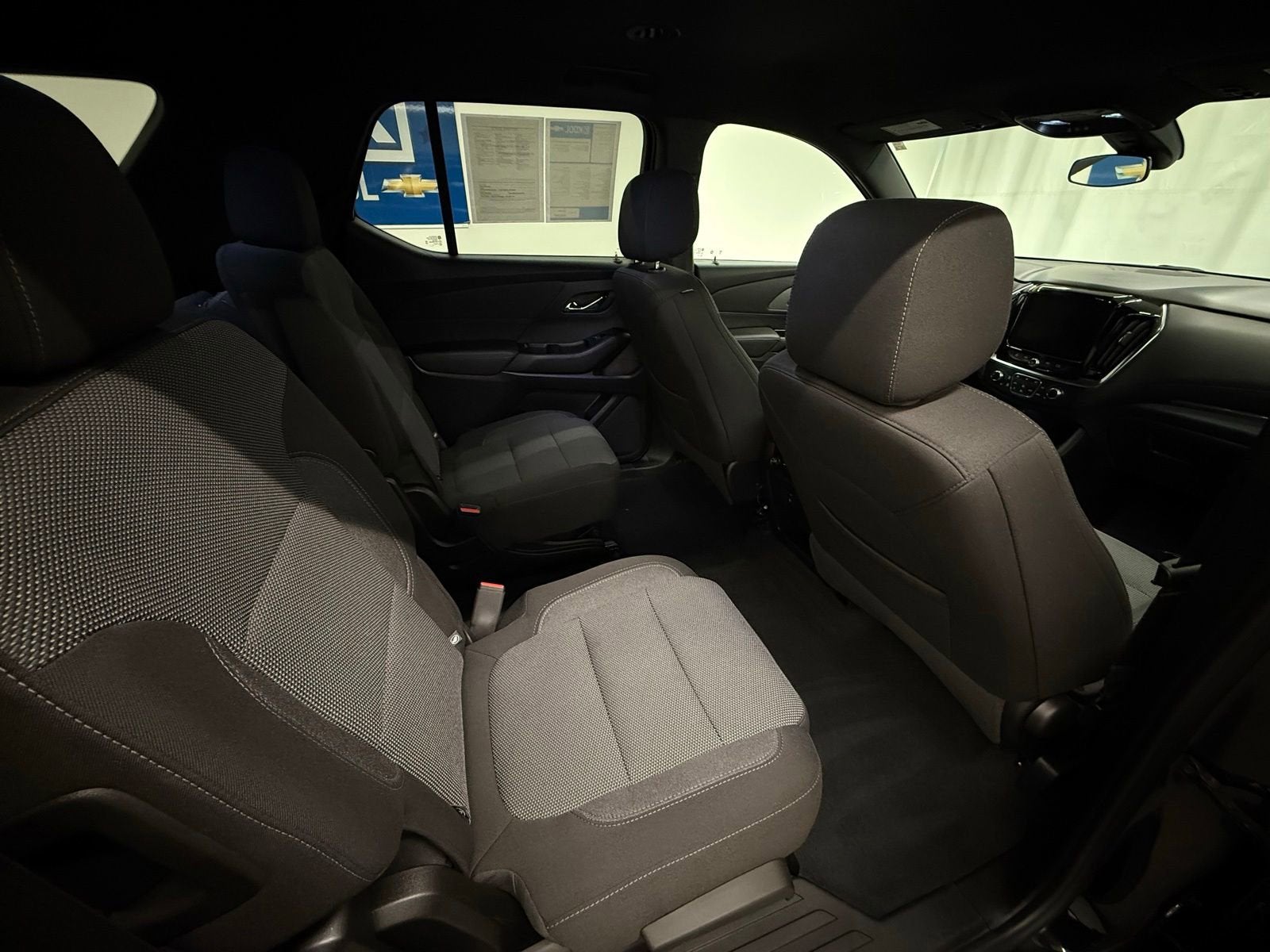 2024 Chevrolet Traverse Limited LT Cloth