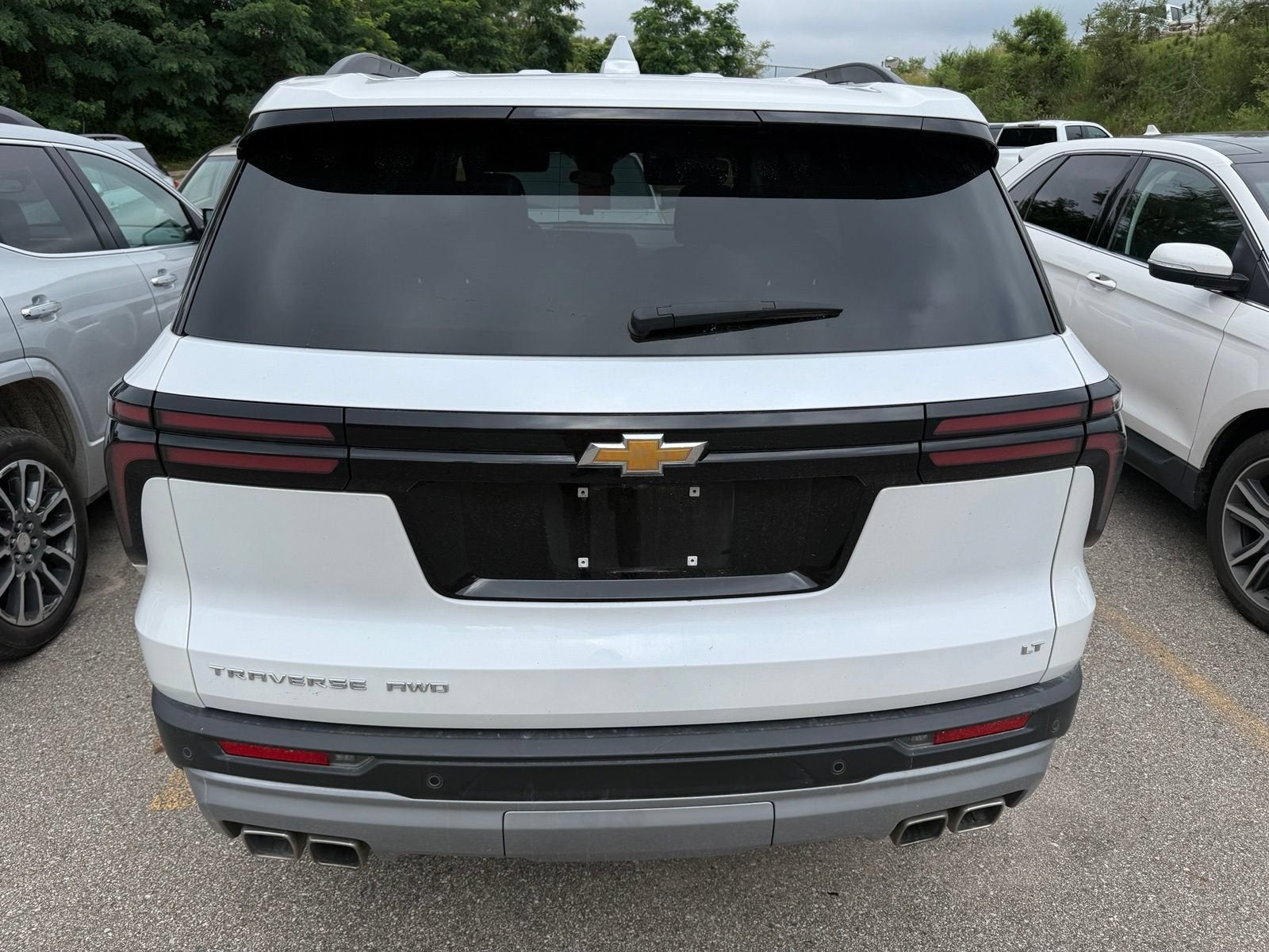 2024 Chevrolet Traverse LT