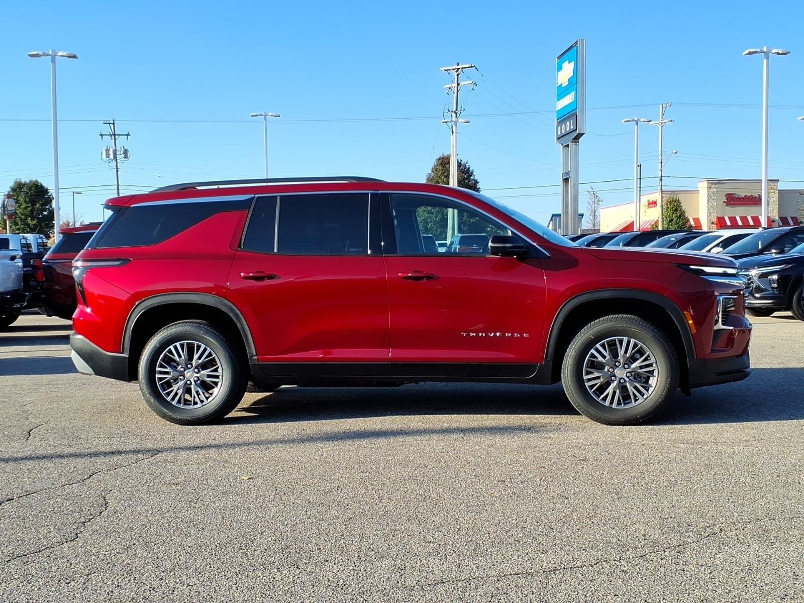 2027 Chevrolet Traverse LT