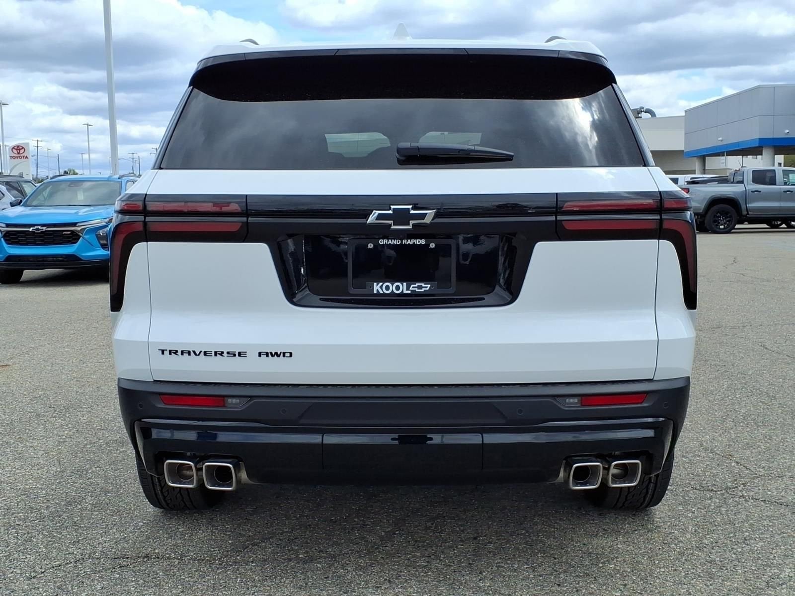 2026 Chevrolet Traverse LT