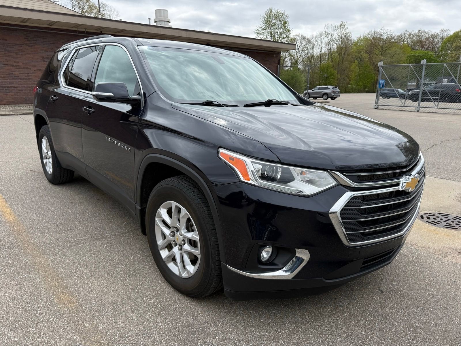 2020 Chevrolet Traverse LT Cloth