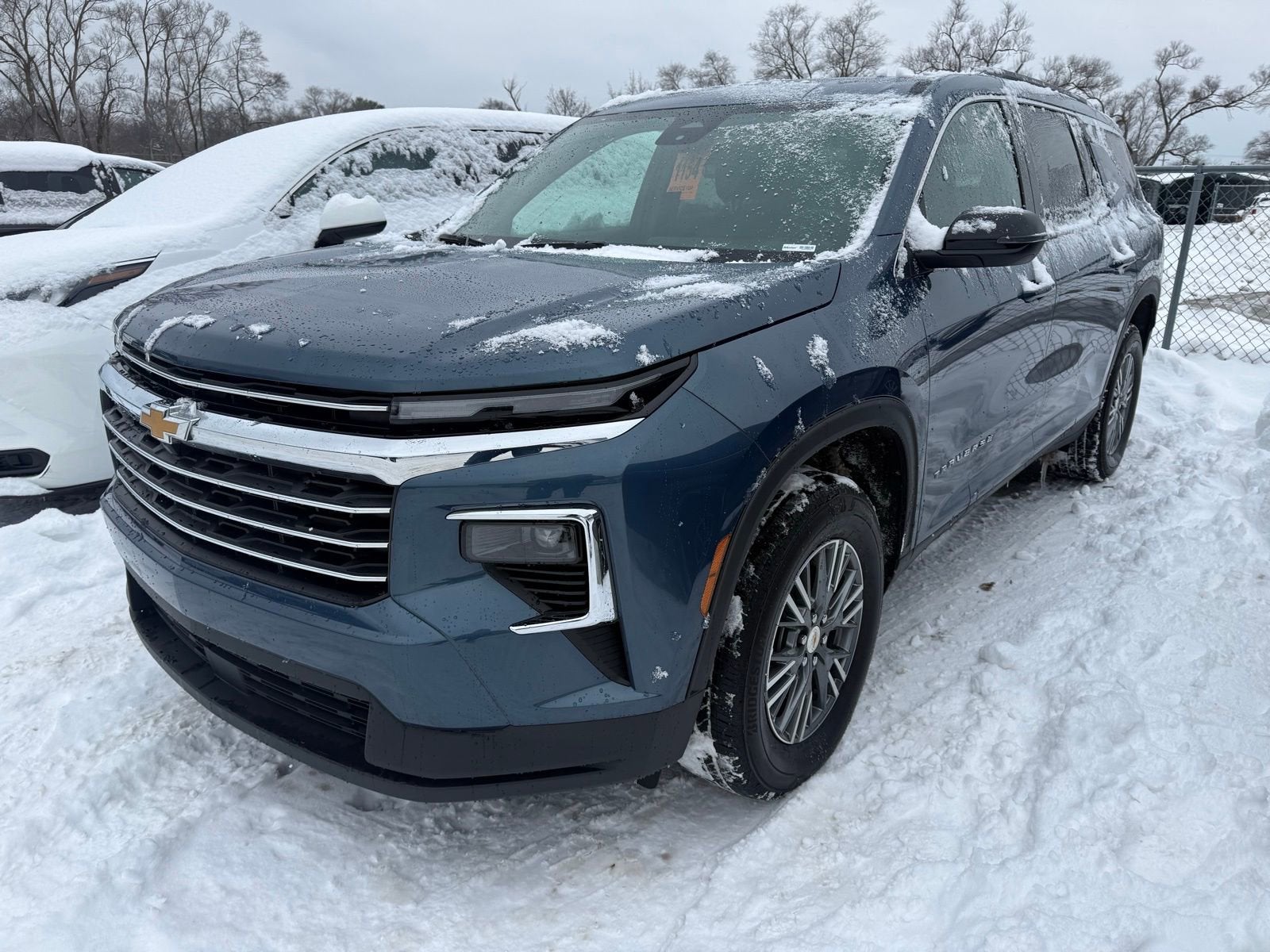 2025 Chevrolet Traverse LT