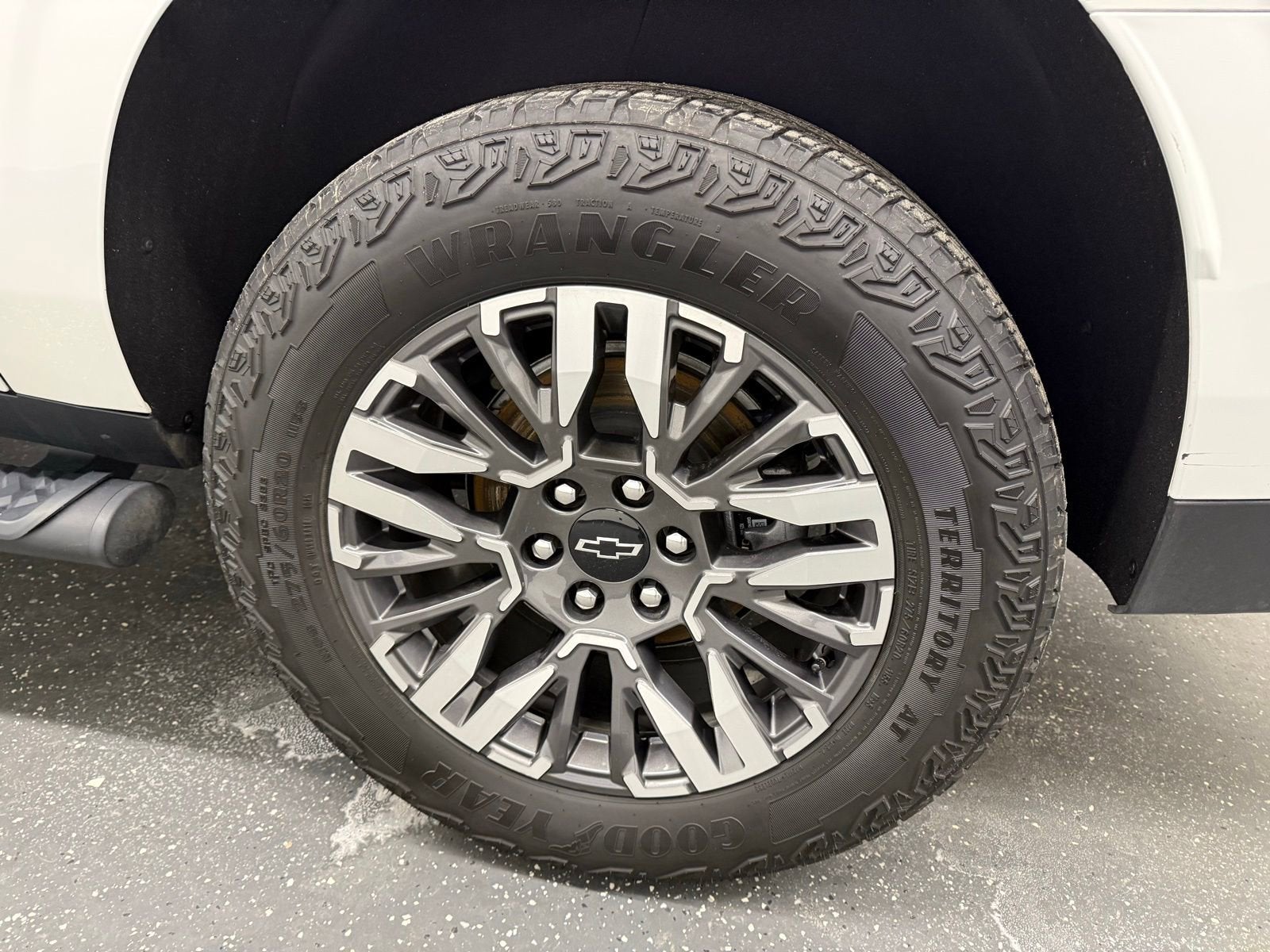 2025 Chevrolet Suburban Z71