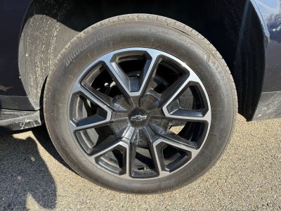 2024 Chevrolet Suburban RST