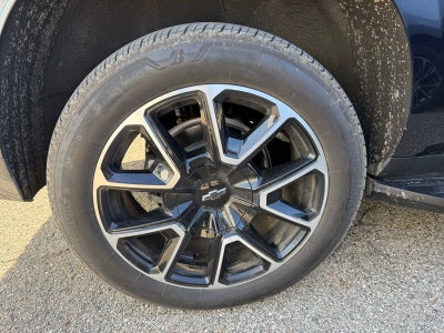 2024 Chevrolet Suburban RST