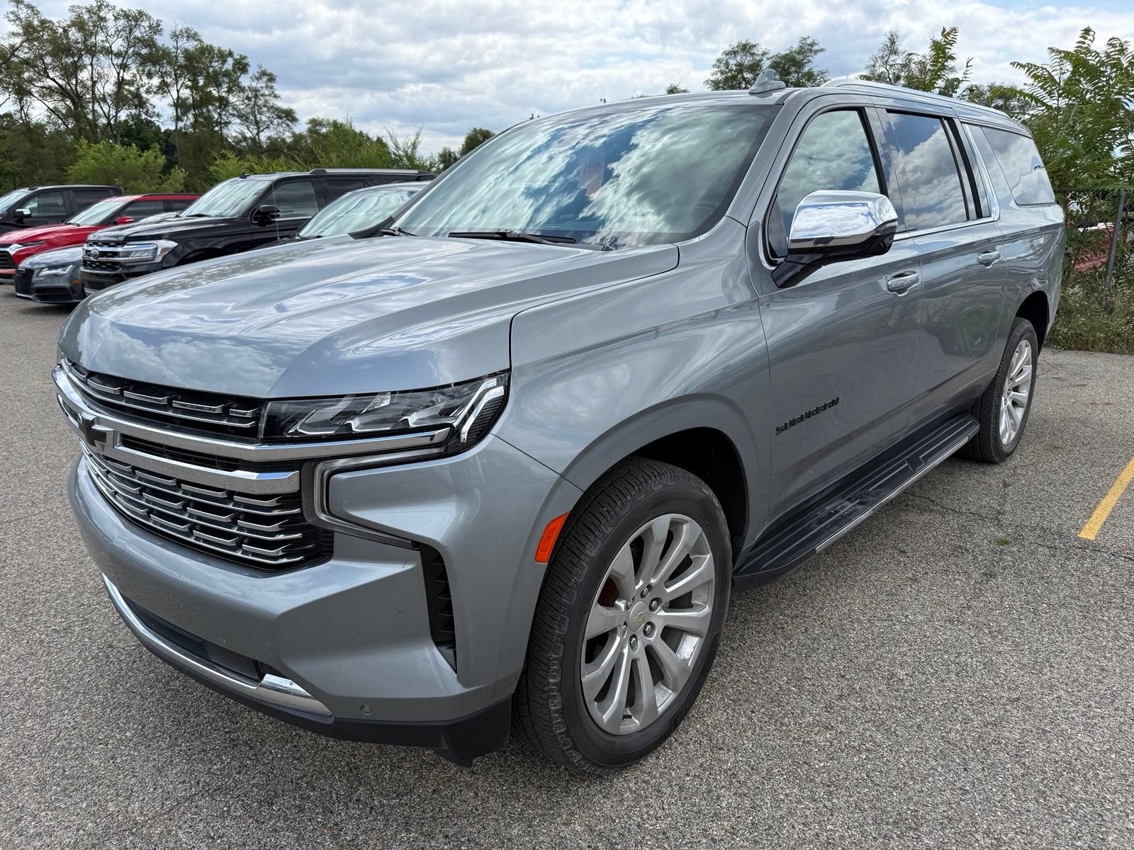 2023 Chevrolet Suburban Premier