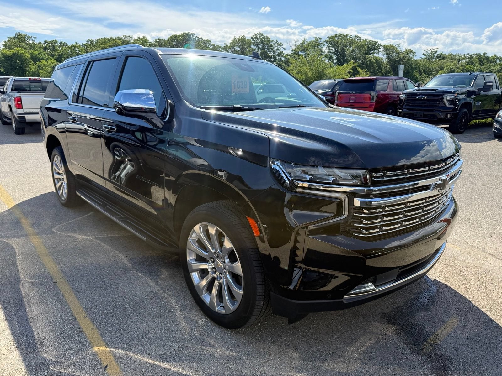 2023 Chevrolet Suburban Premier
