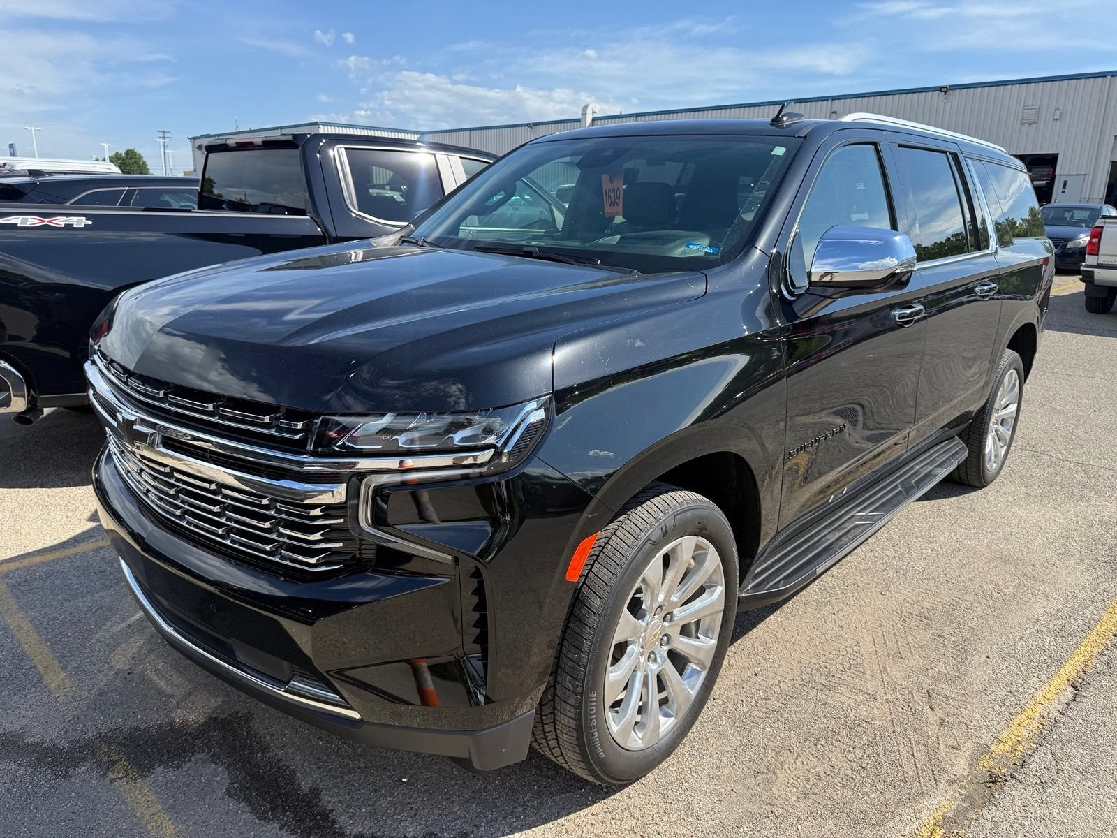 2023 Chevrolet Suburban Premier