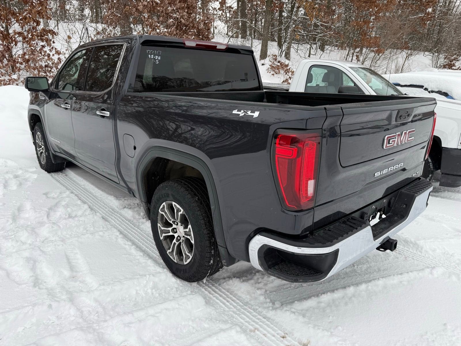 2025 GMC Sierra 1500 SLT