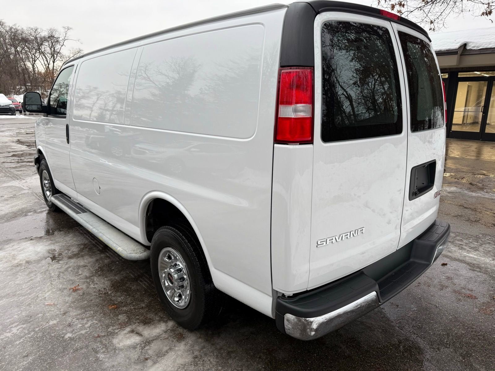 2023 GMC Savana Cargo 2500 Work Van
