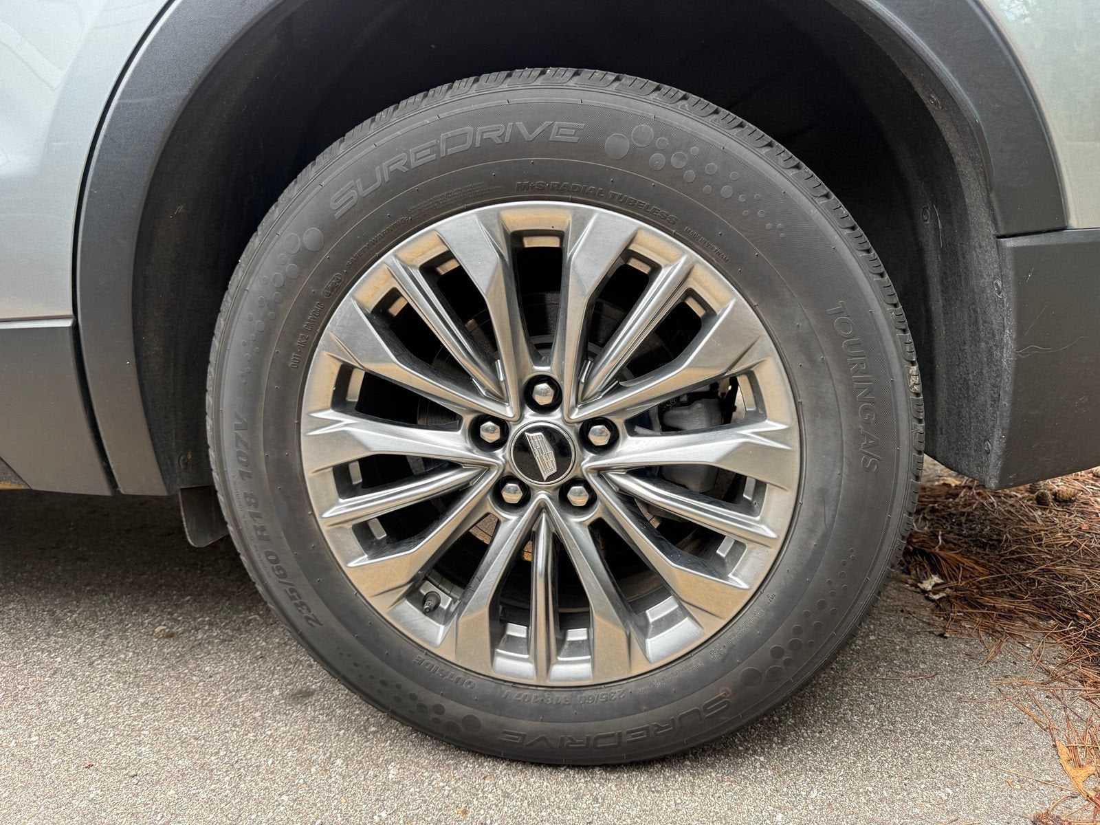 2024 Cadillac XT4 Premium Luxury