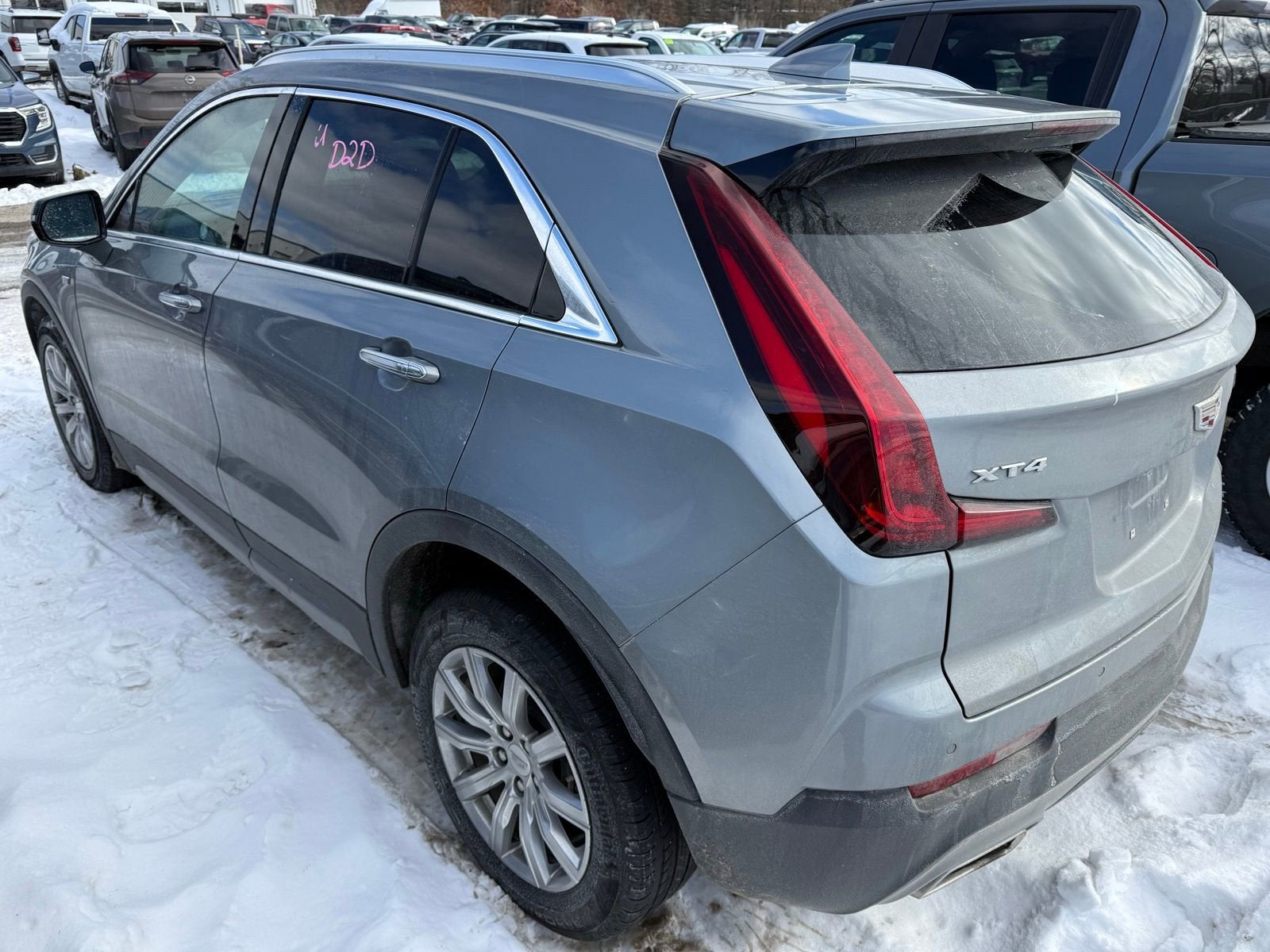 2023 Cadillac XT4 Premium Luxury