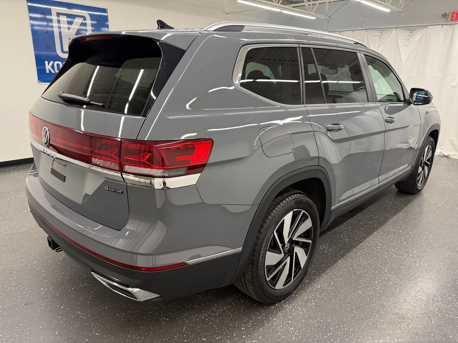 2025 Volkswagen Atlas 2.0T SEL