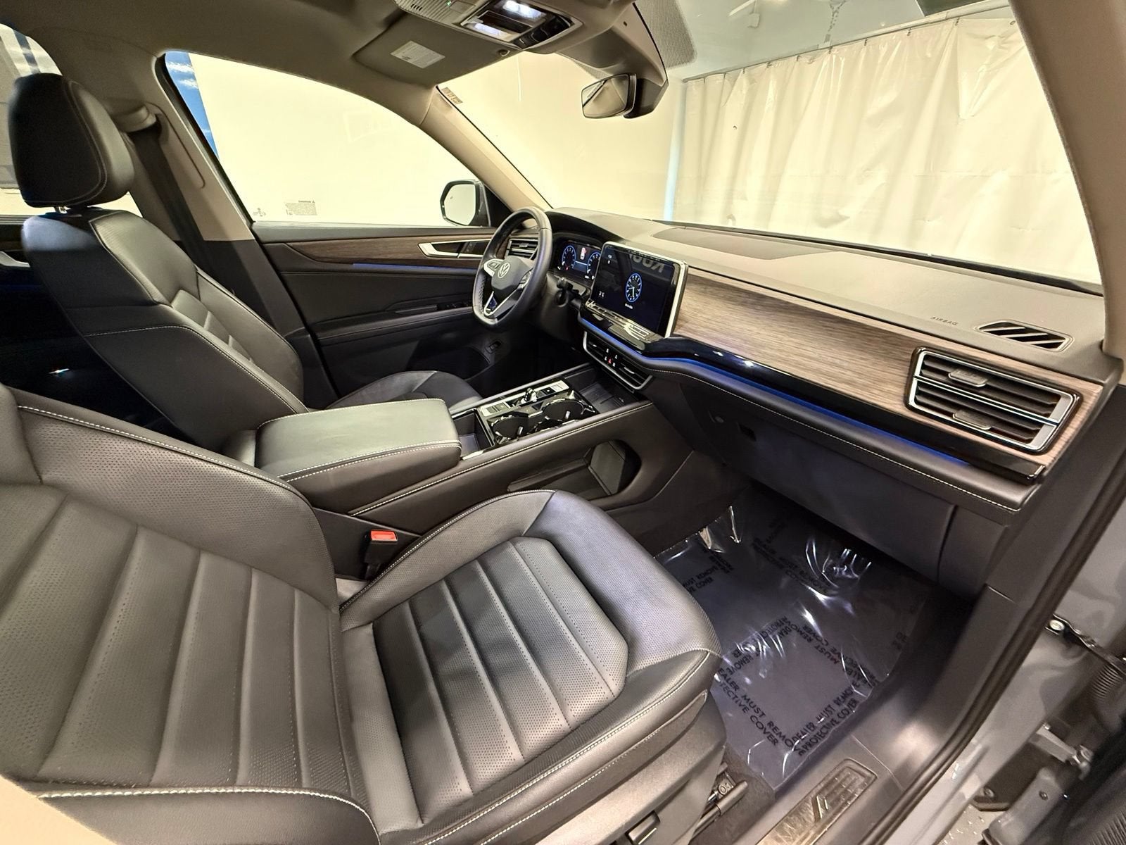 2025 Volkswagen Atlas 2.0T SEL