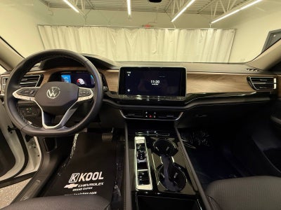 2025 Volkswagen Atlas 2.0T SE w/Technology