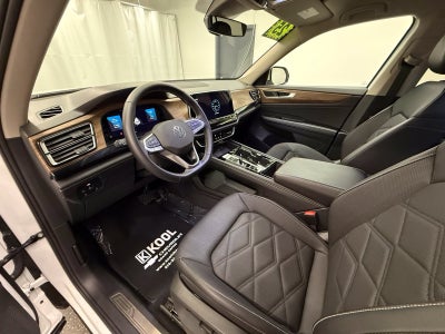 2025 Volkswagen Atlas 2.0T SE w/Technology