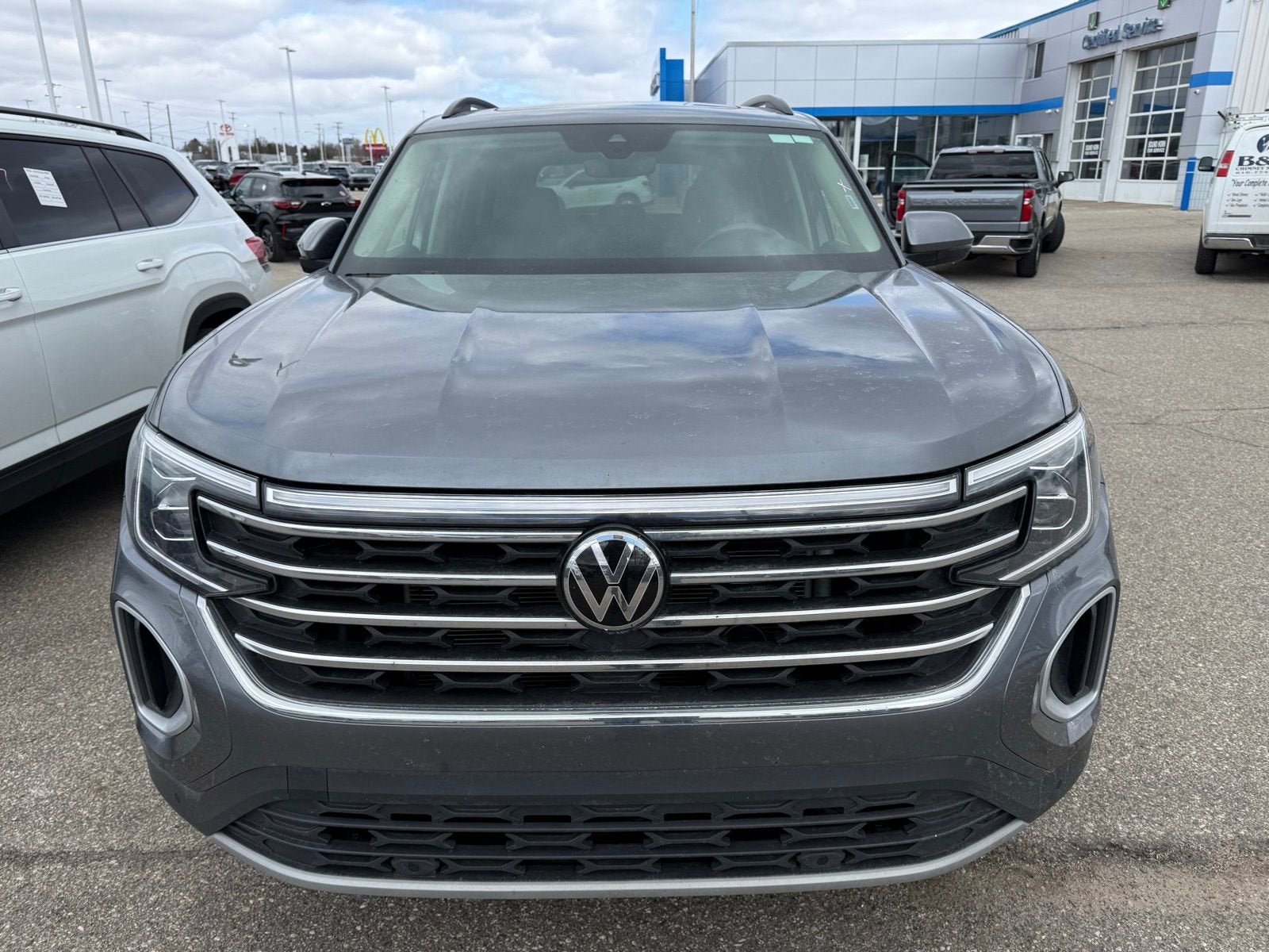 2025 Volkswagen Atlas 2.0T SE w/Technology