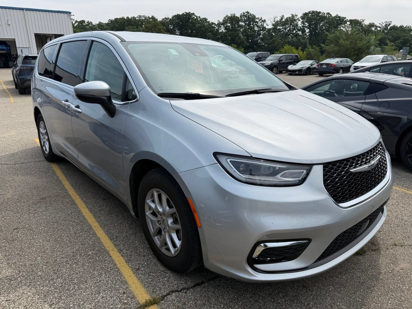 2023 Chrysler Pacifica Touring L