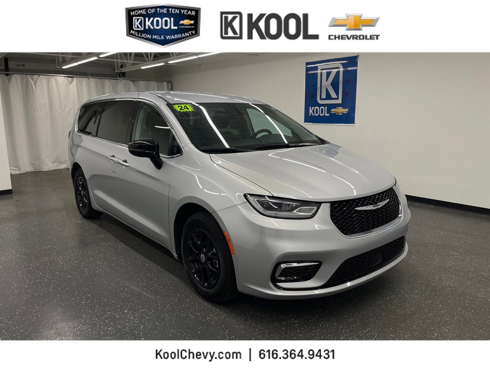 2024 Chrysler Pacifica Touring L