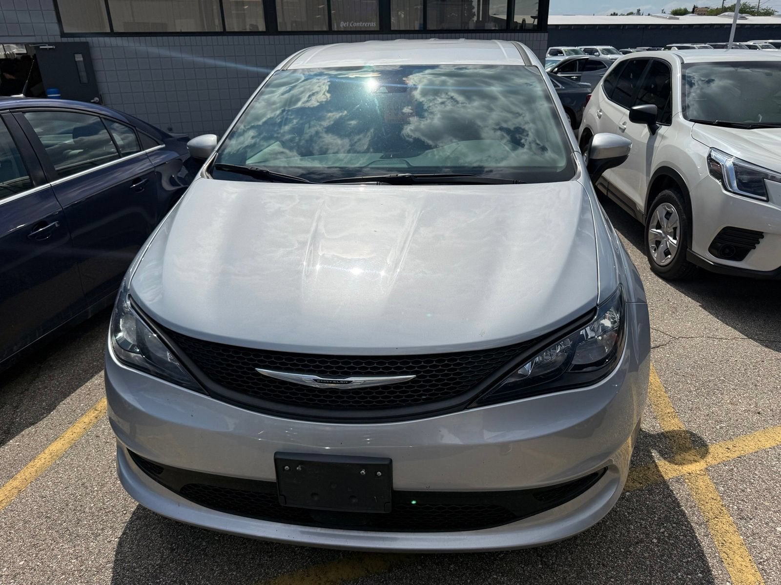 2023 Chrysler Voyager LX