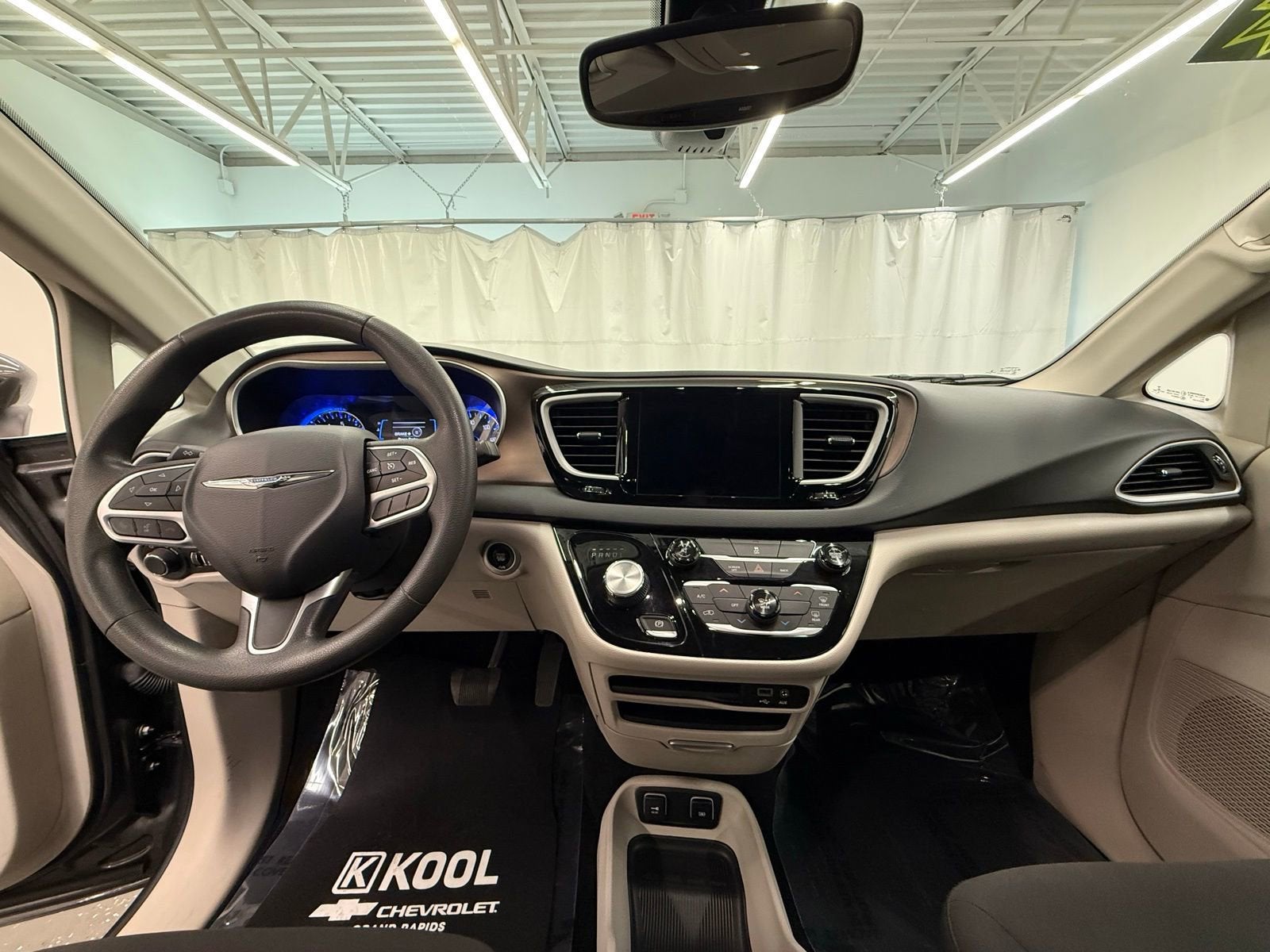 2017 Chrysler Pacifica Touring